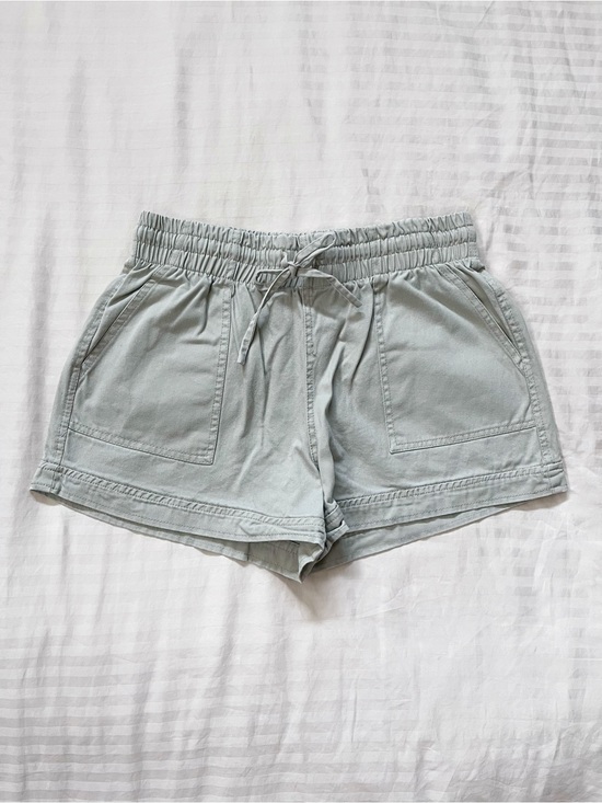 Forever 21 Pants - NWOT | F21 - Cargo Shorts with Pockets, Elastic Waist | Khaki, Large